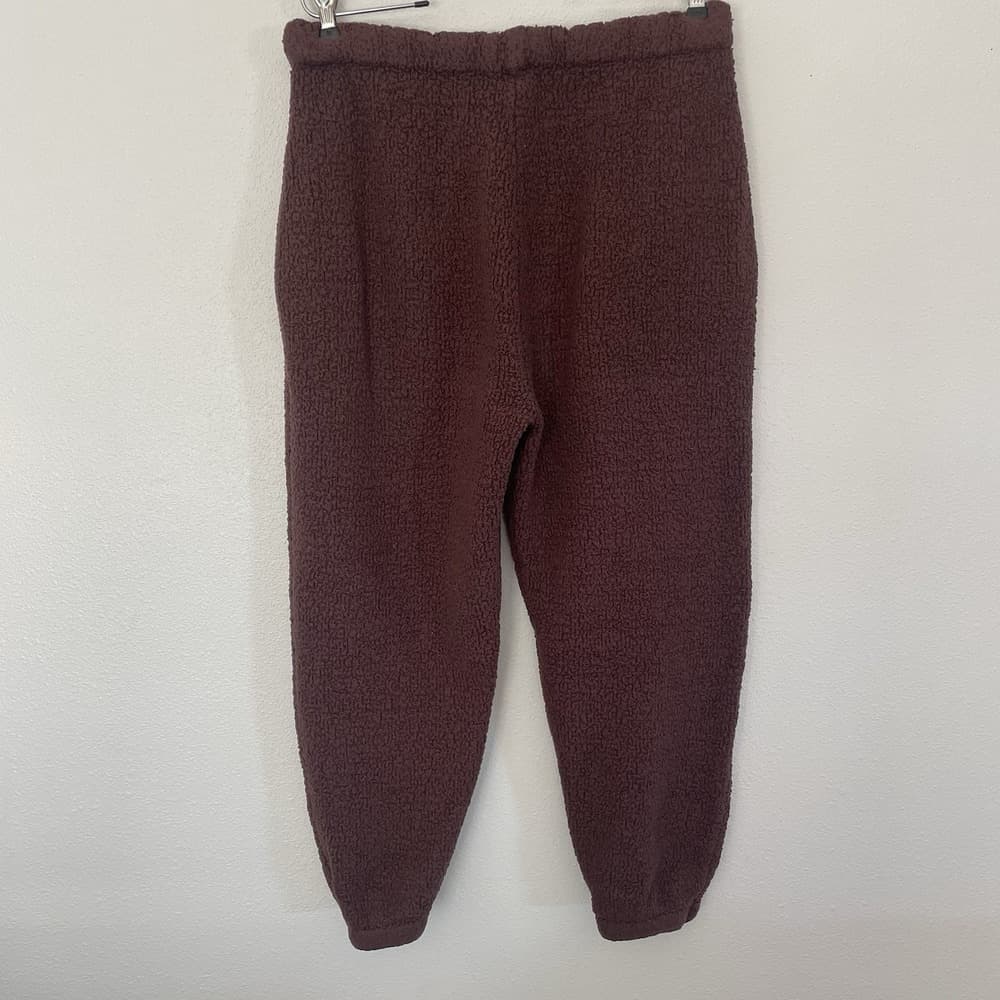 SKIMS Plush Sherpa Jogger Pants - Thumbnail 5
