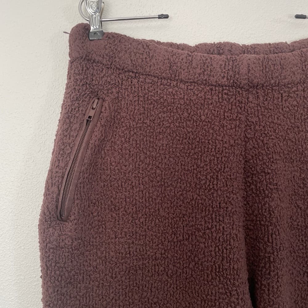 SKIMS Plush Sherpa Jogger Pants - Thumbnail 2