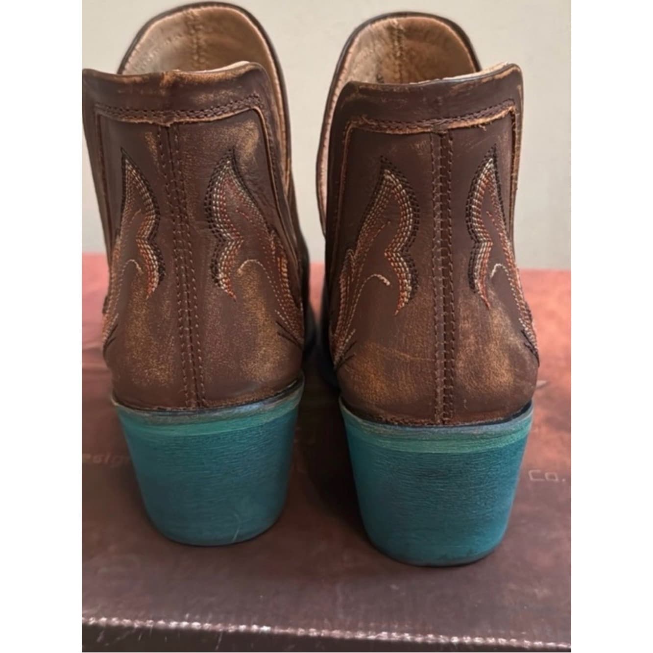 Circle G by Corral Ladies Cognac Embroidered Cowboy Booties - Thumbnail 2