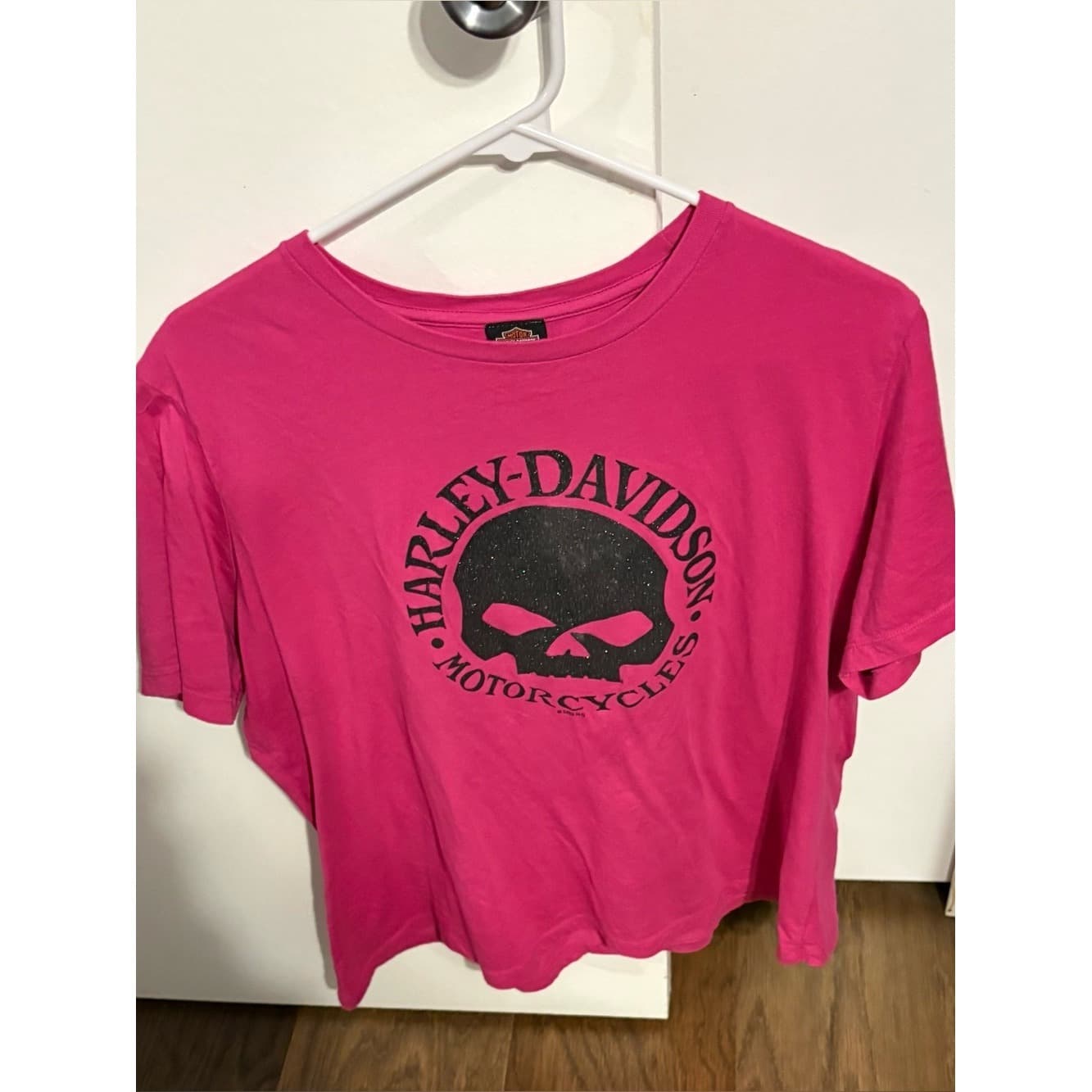 Harley-Davidson Athens OH Hot Pink Tee with Black Glitter Willie G Emblem