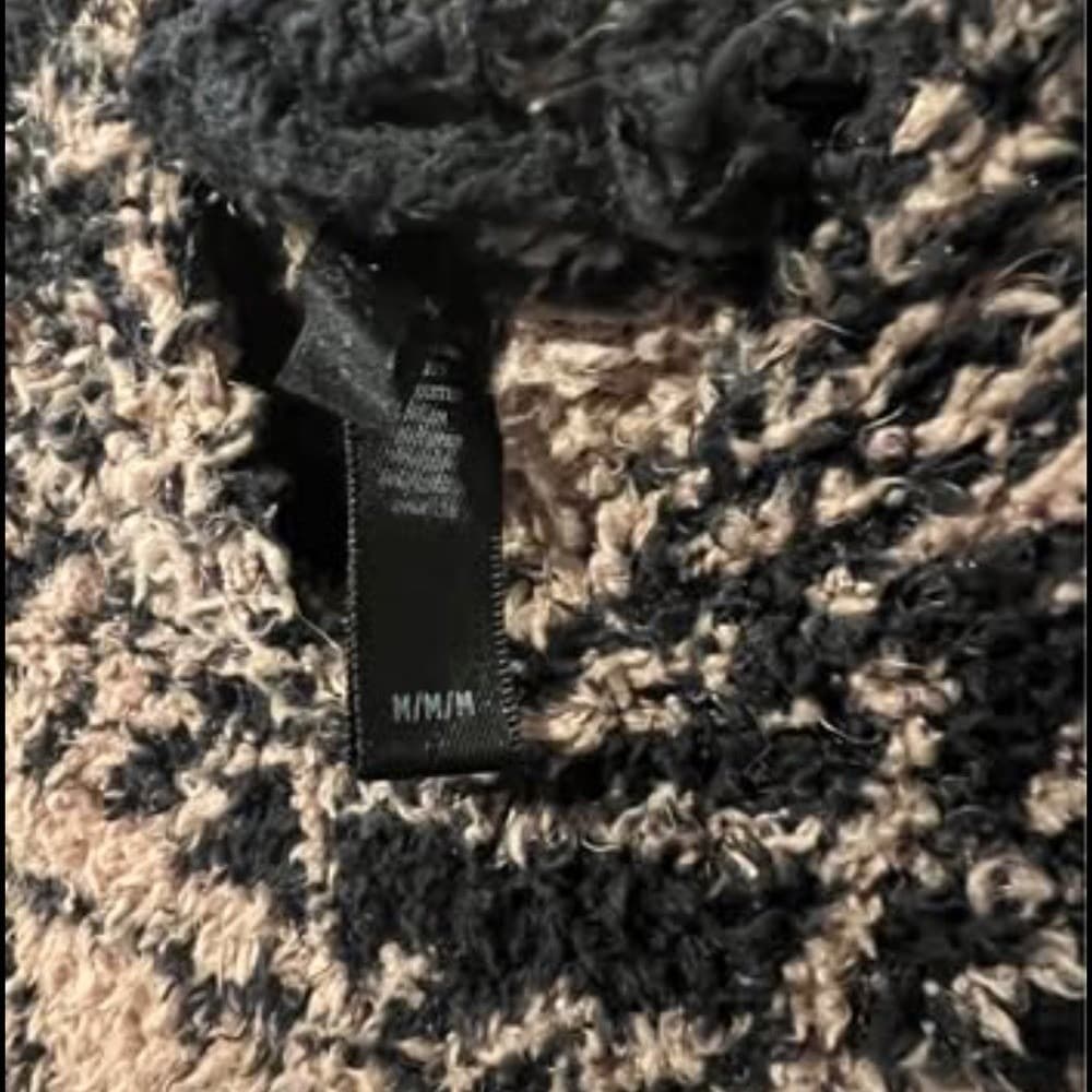 SKIMS Plaid Cozy Sweater Hoodie - Thumbnail 3