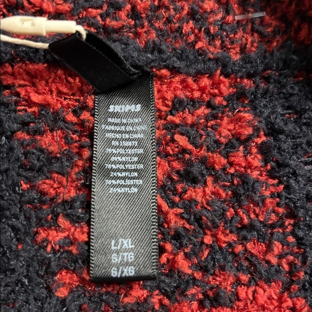 SKIMS Red and Black Plaid Zip-Up Cozy Jacket - Thumbnail 8