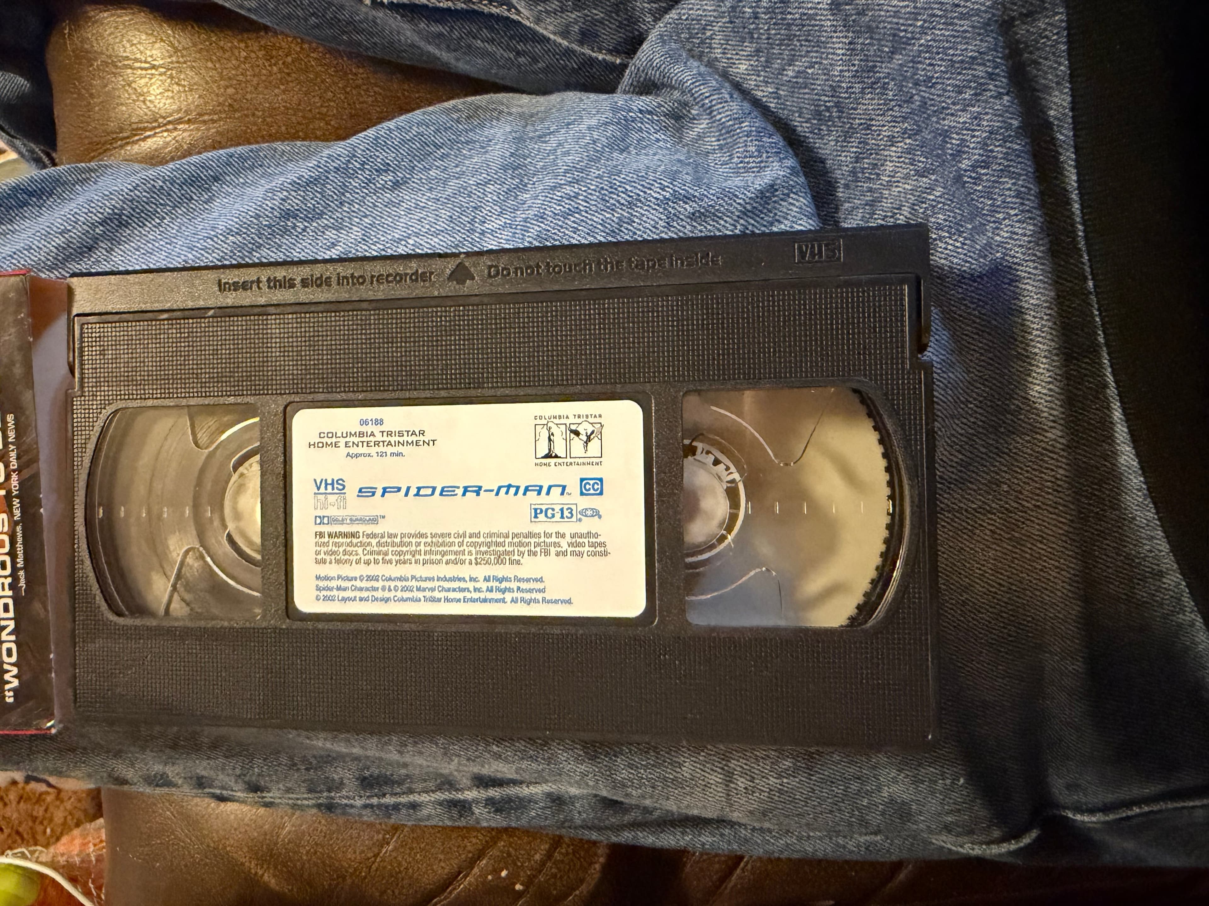 Spider-Man 2002 VHS Movie with Bonus Music Video - Thumbnail 3