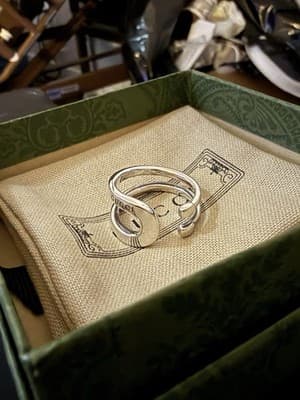 Gucci Italy Sterling Silver Diagonal Logo Band Ring Size 7 - Thumbnail 2