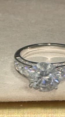 Lab created diamond ring 3ctw and ss 925 earrings - Thumbnail 6
