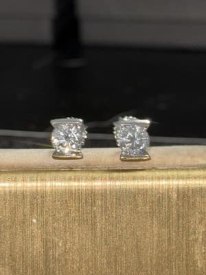 2 Carat 14 K Gold White Lab Created Diamond Earrings Studs Unique Looking - Thumbnail 2