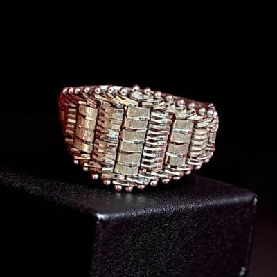14 K White Gold Diamond Cut Mesh Ring Size 7 - Thumbnail 3