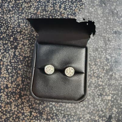 14 Kt White Gold Lab Grown Diamond Earrings - Thumbnail 3