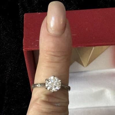 Lab Grown Diamond 2.5 Ctw With 14 Kt Gold Ring Comes With Report - Thumbnail 2