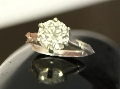 Lab Grown Diamond Size 7 14 Kt Gold White Ring Size 7 Ig Report - Thumbnail 4