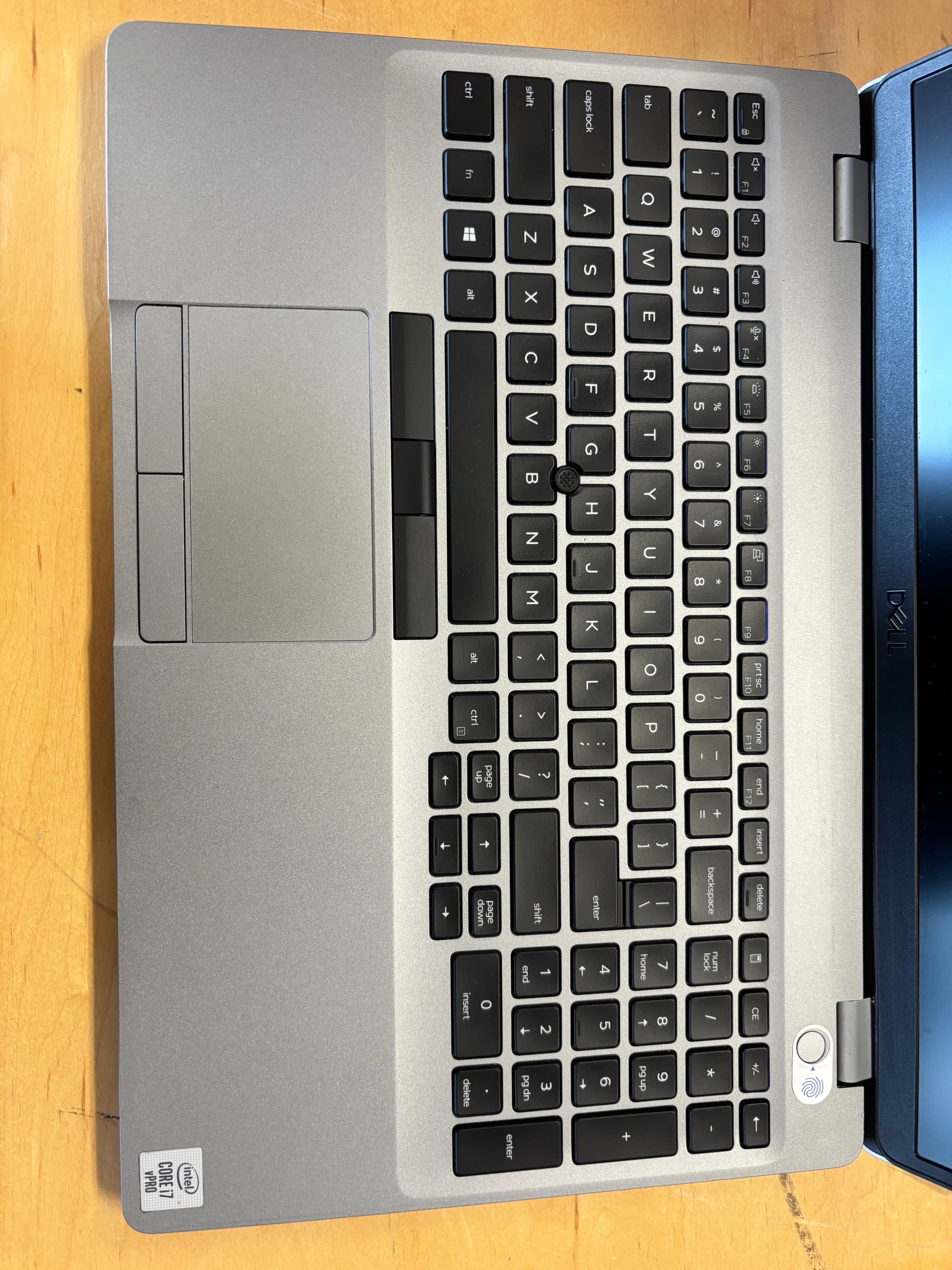 Dell Laptop i7-10610U 8GB RAM 256GB SSD Windows 11 Pro - Thumbnail 3