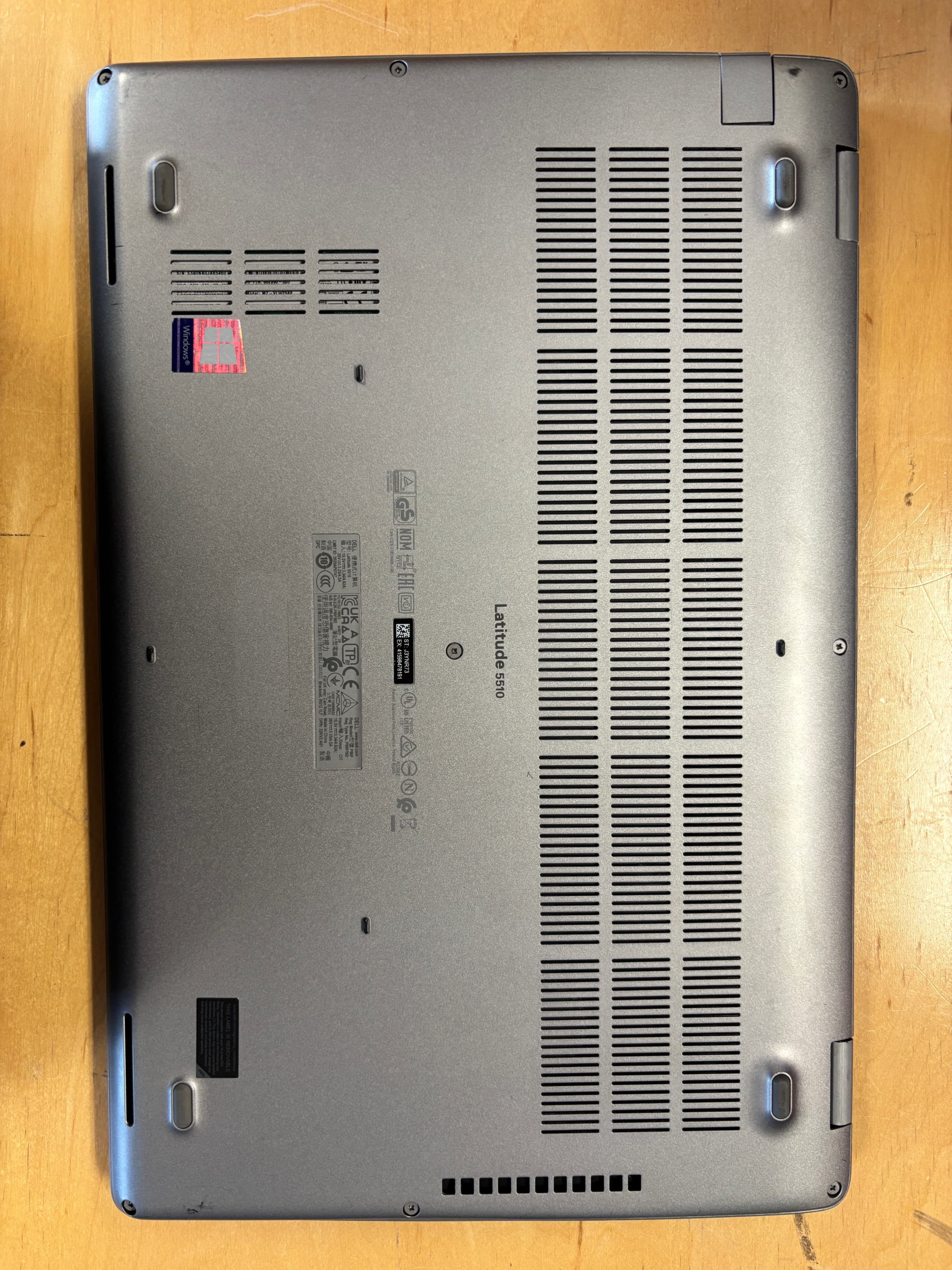 Dell Laptop i7-10610U 8GB RAM 256GB SSD Windows 11 Pro - Thumbnail 4