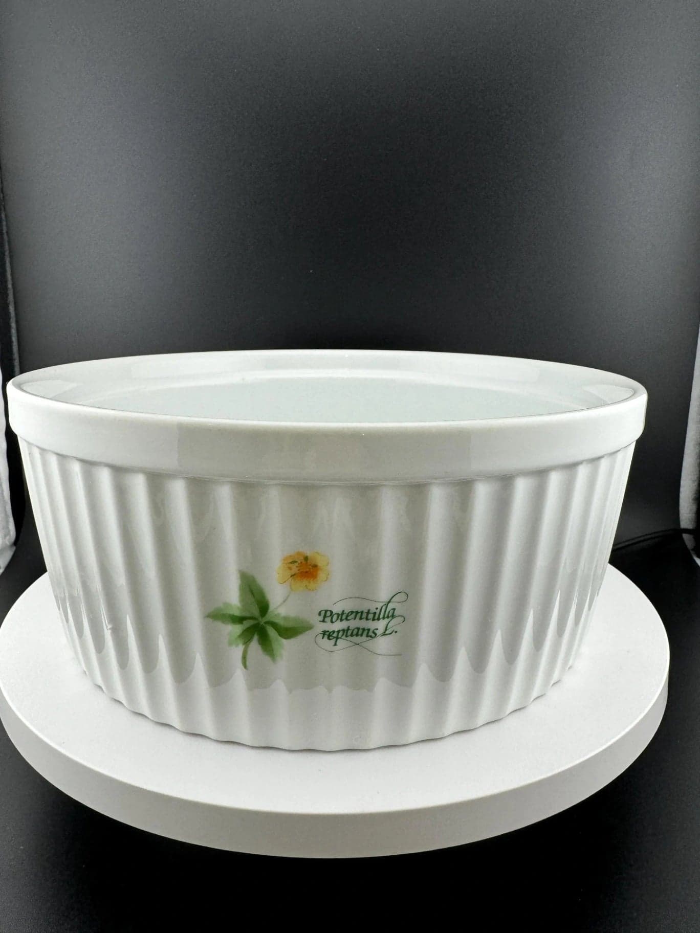 Vintage Anchor Hocking Floret Souffle Dish - Thumbnail 3