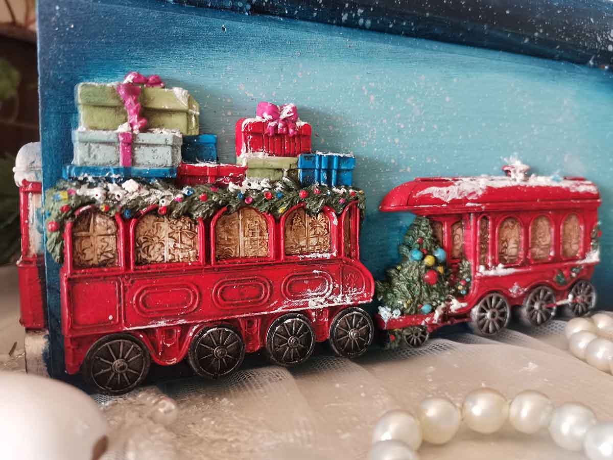 Decor Moulds® - The Jolly Express - Thumbnail 10