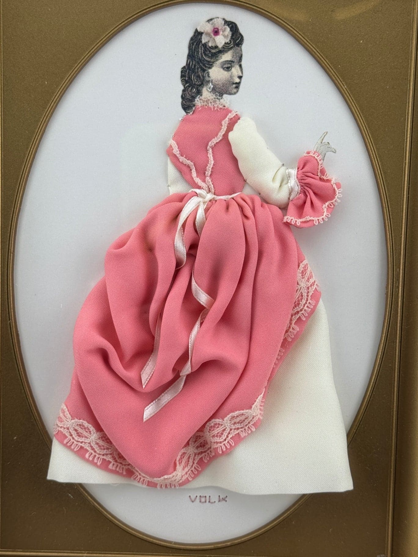Victorian Woman Diorama - Pink - Thumbnail 5