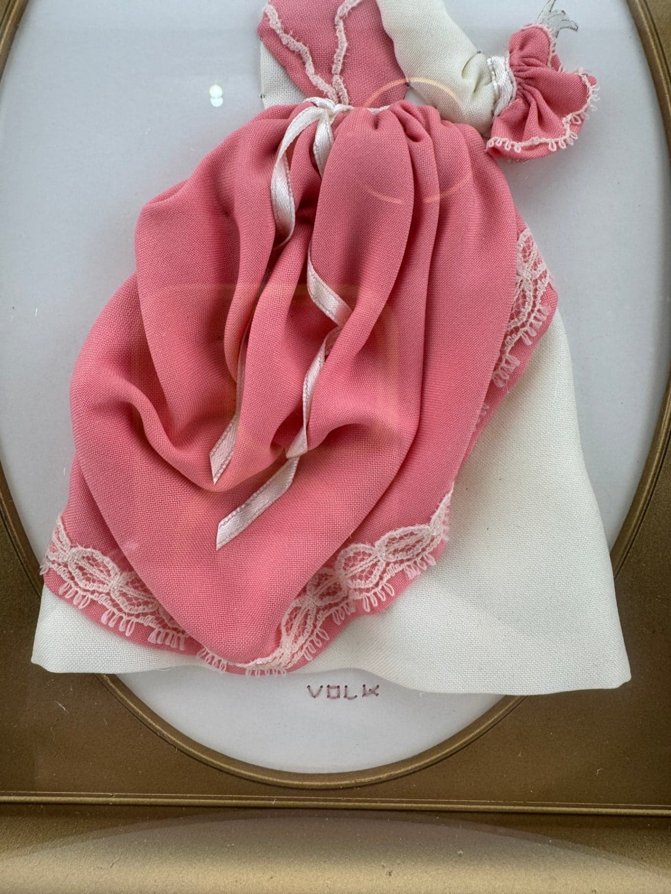 Victorian Woman Diorama - Pink - Thumbnail 7