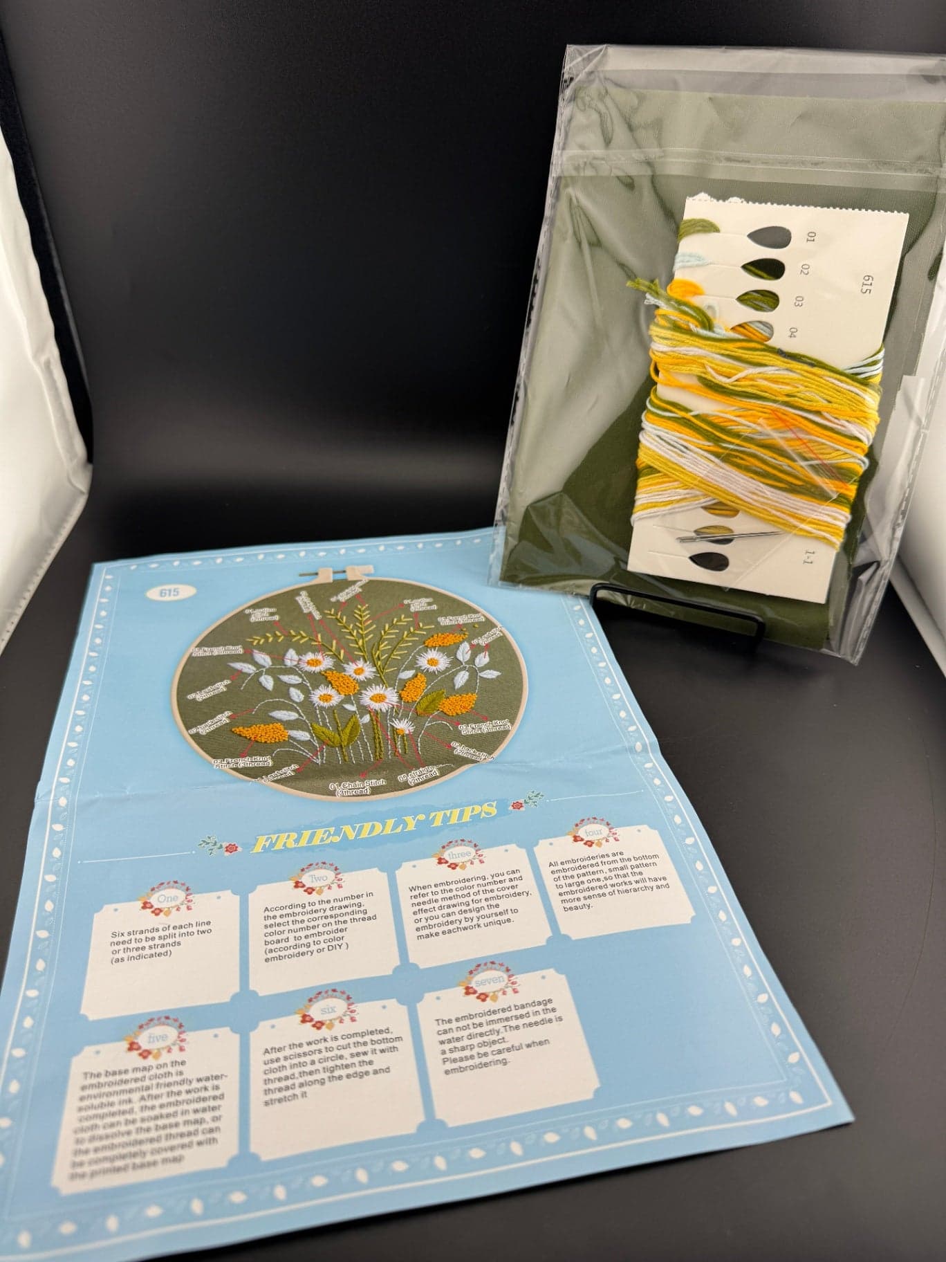 New White & Yellow Wildflowers Embroidery Kit - No. 615 - Thumbnail 3