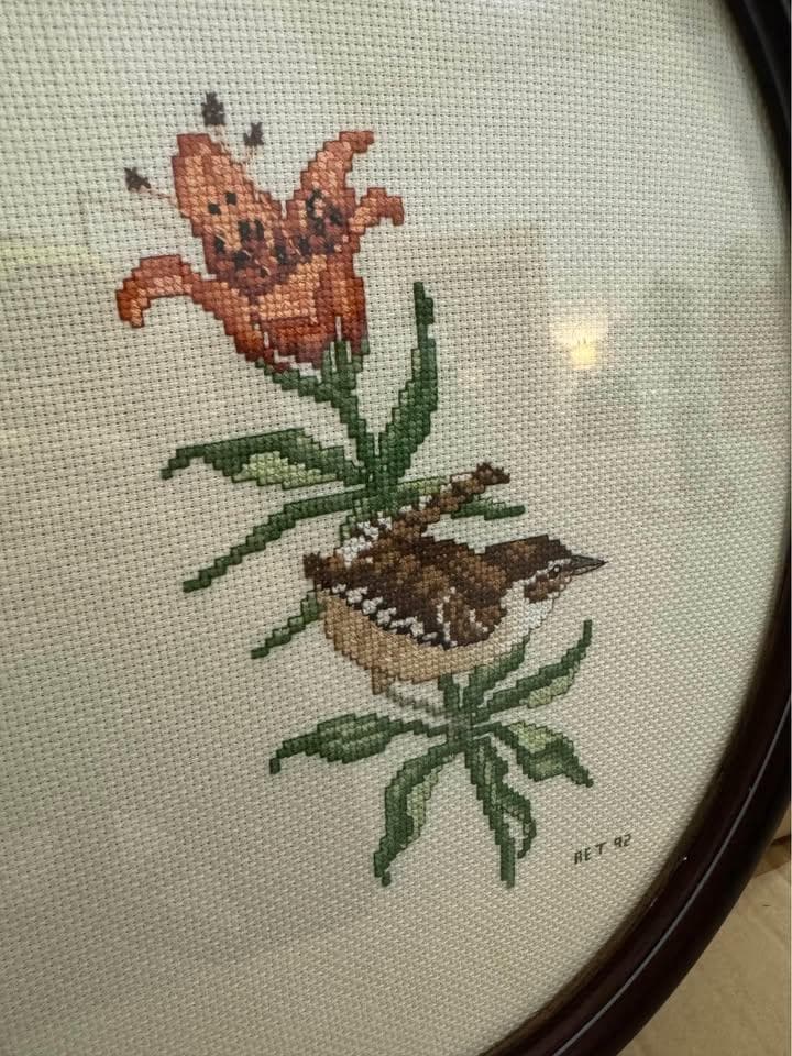 Bird on Lily Cross Stitch - Thumbnail 3