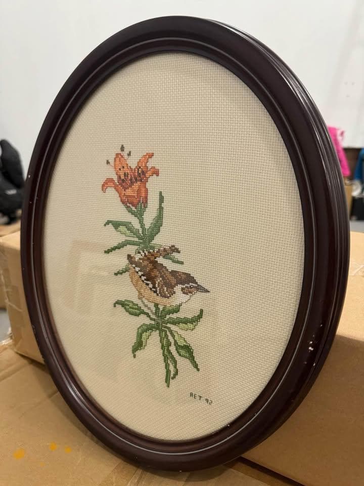 Bird on Lily Cross Stitch - Thumbnail 2