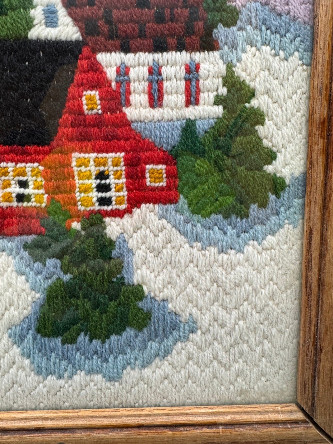 Winter Village Crewel - Thumbnail 8