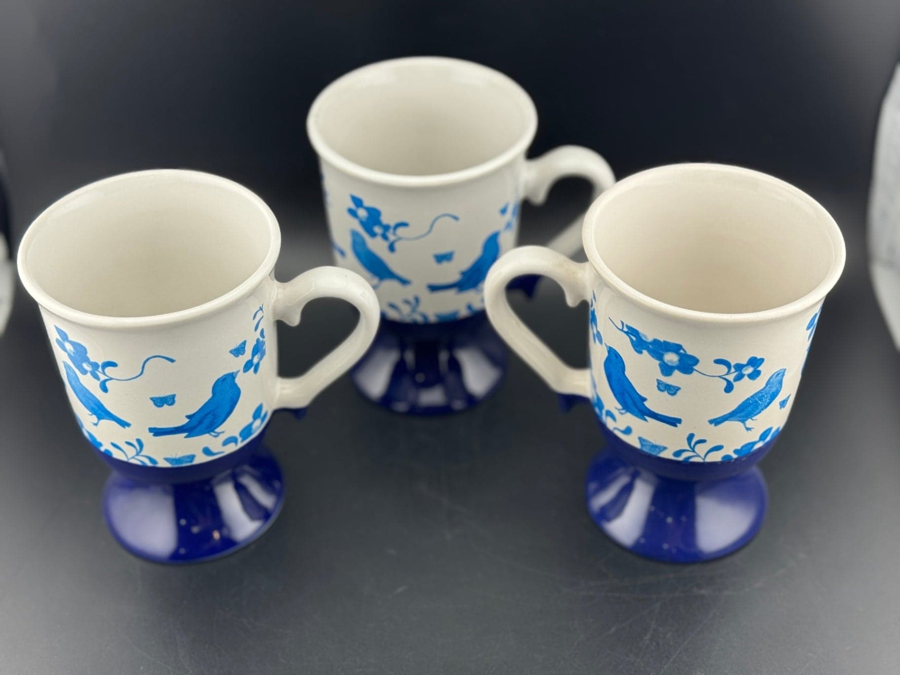 Set of 3 Pedestal Blue Bird Mugs - Thumbnail 6