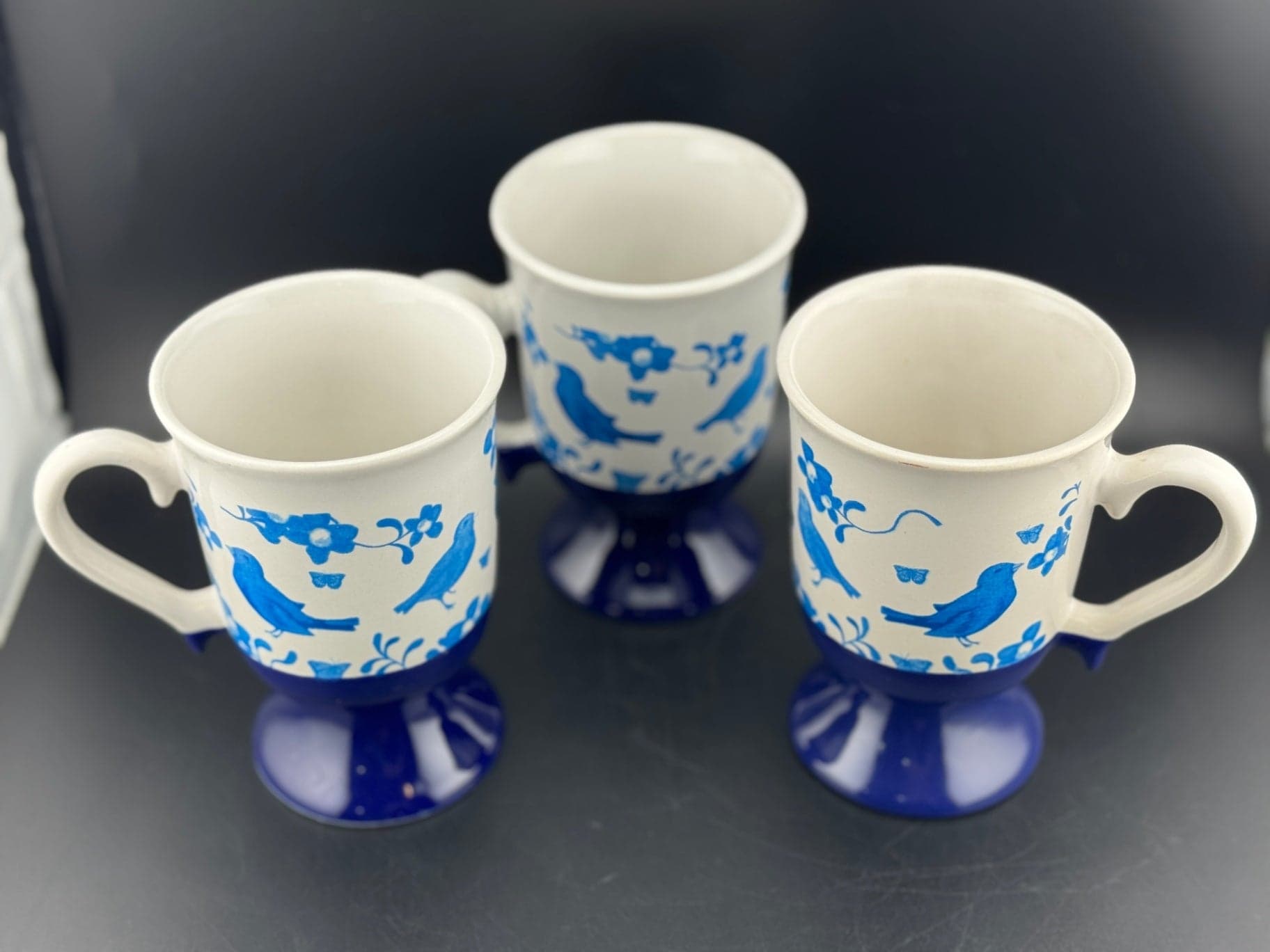 Set of 3 Pedestal Blue Bird Mugs - Thumbnail 2