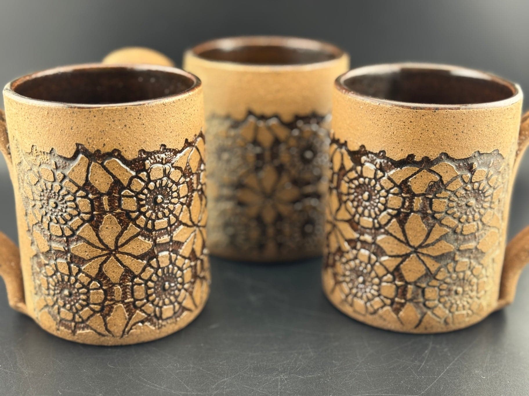 3 VTG Pottery Mugs/CarolAdamecMarsham - Thumbnail 3