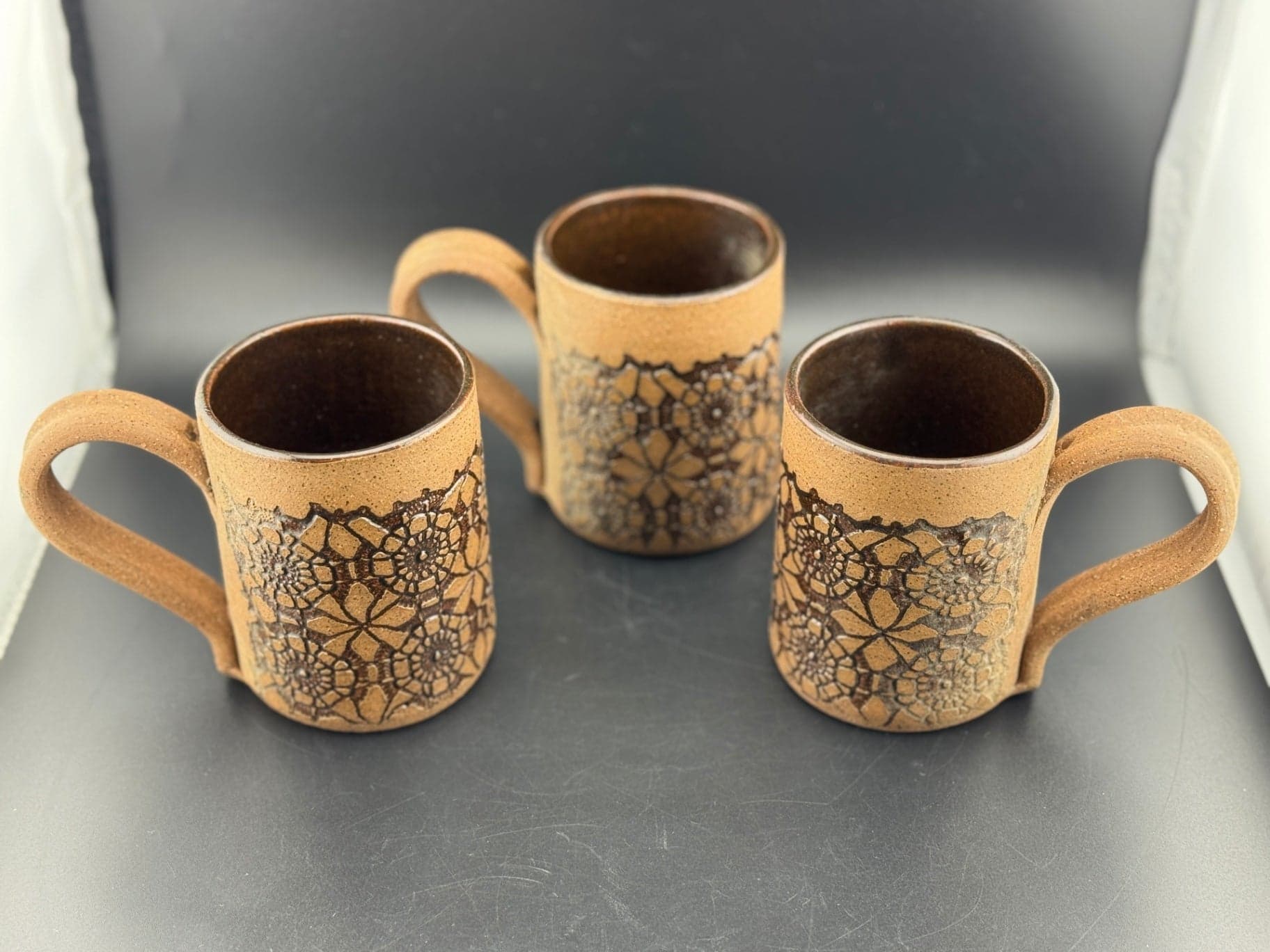3 VTG Pottery Mugs/CarolAdamecMarsham - Thumbnail 2