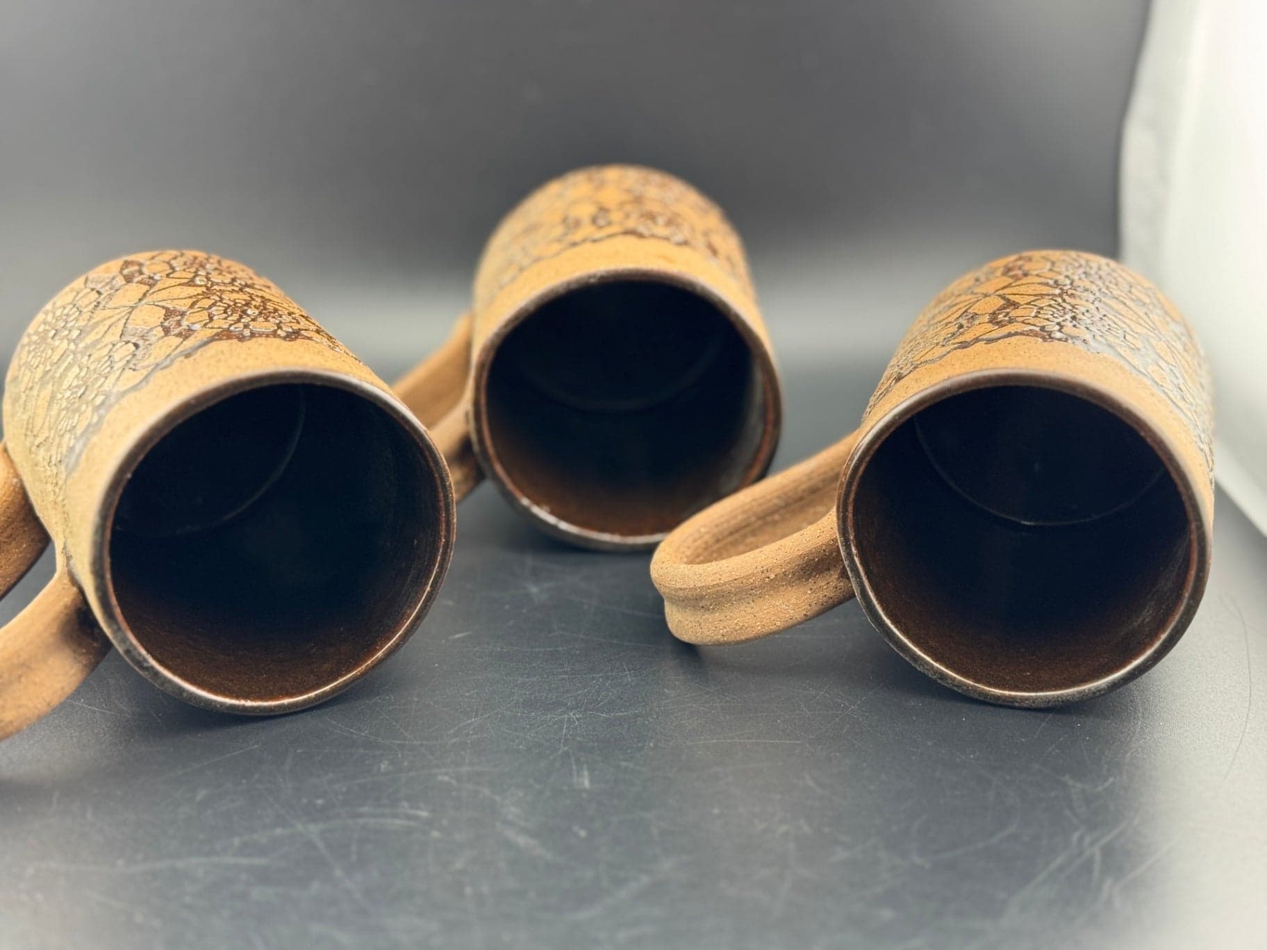 3 VTG Pottery Mugs/CarolAdamecMarsham - Thumbnail 5
