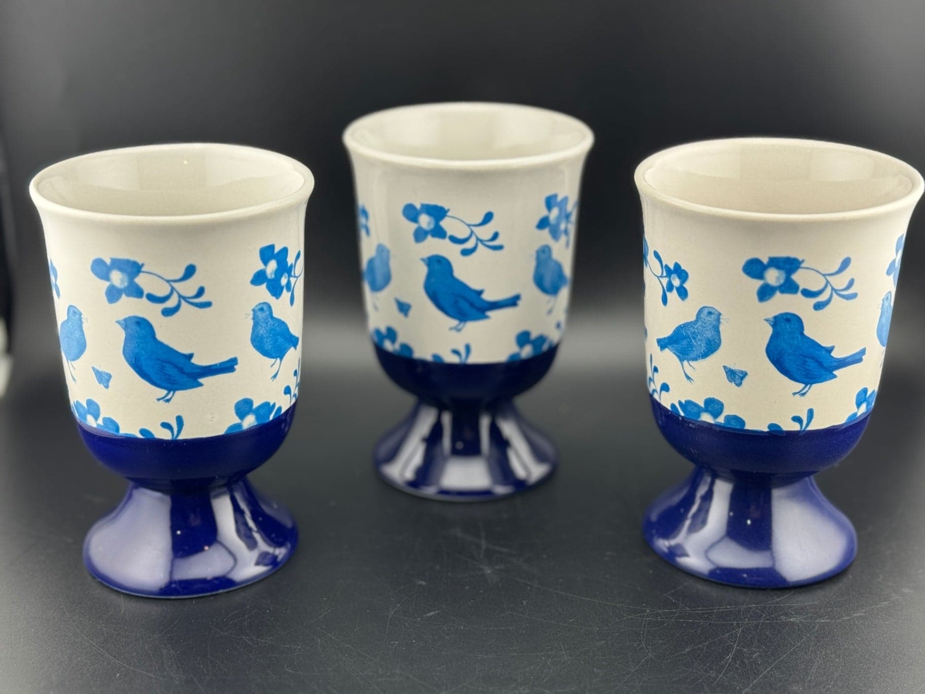 Set of 3 Pedestal Blue Bird Mugs - Thumbnail 4