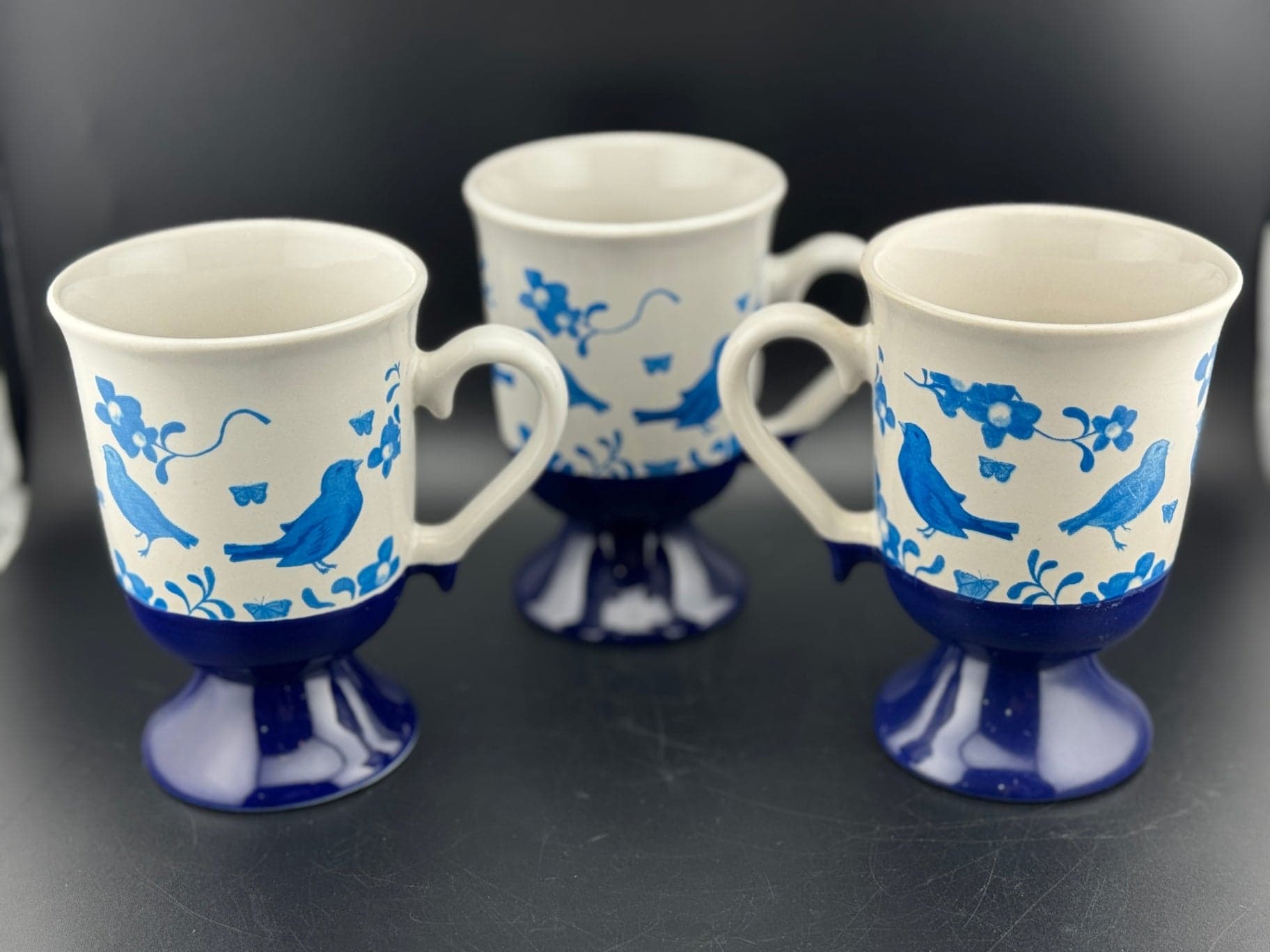 Set of 3 Pedestal Blue Bird Mugs - Thumbnail 5