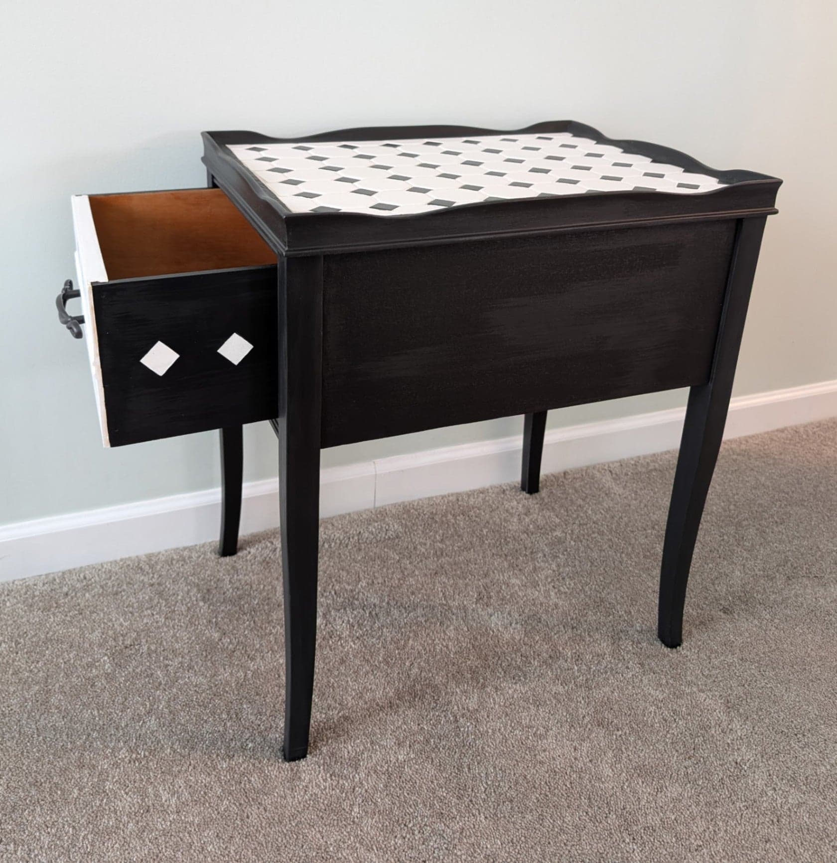 Classic Black & White Refinished End Table - Thumbnail 5