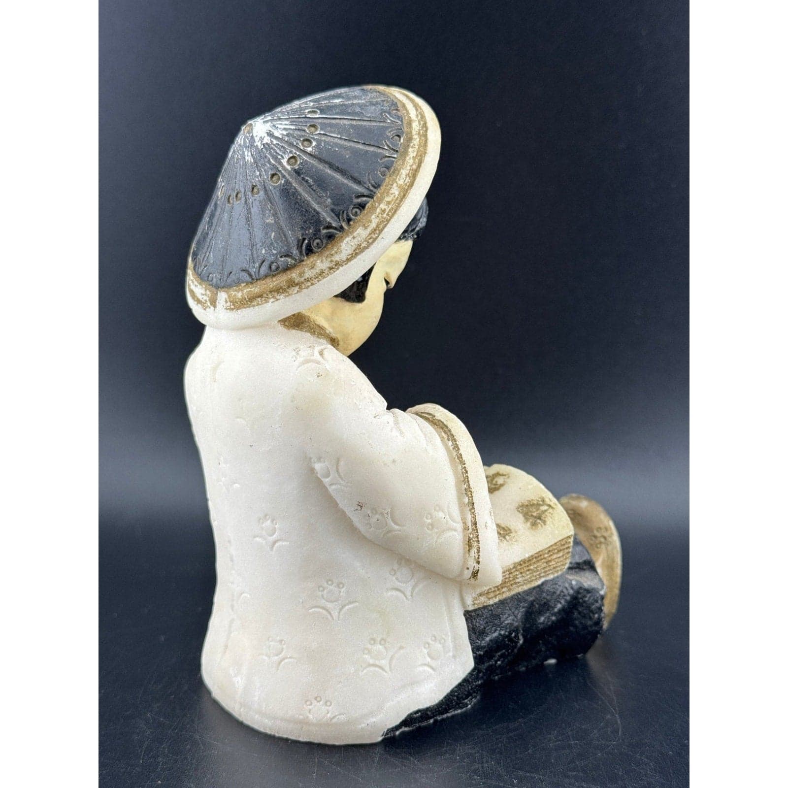 Vintage Salt Stone Little Asian Girl Reading - Thumbnail 3