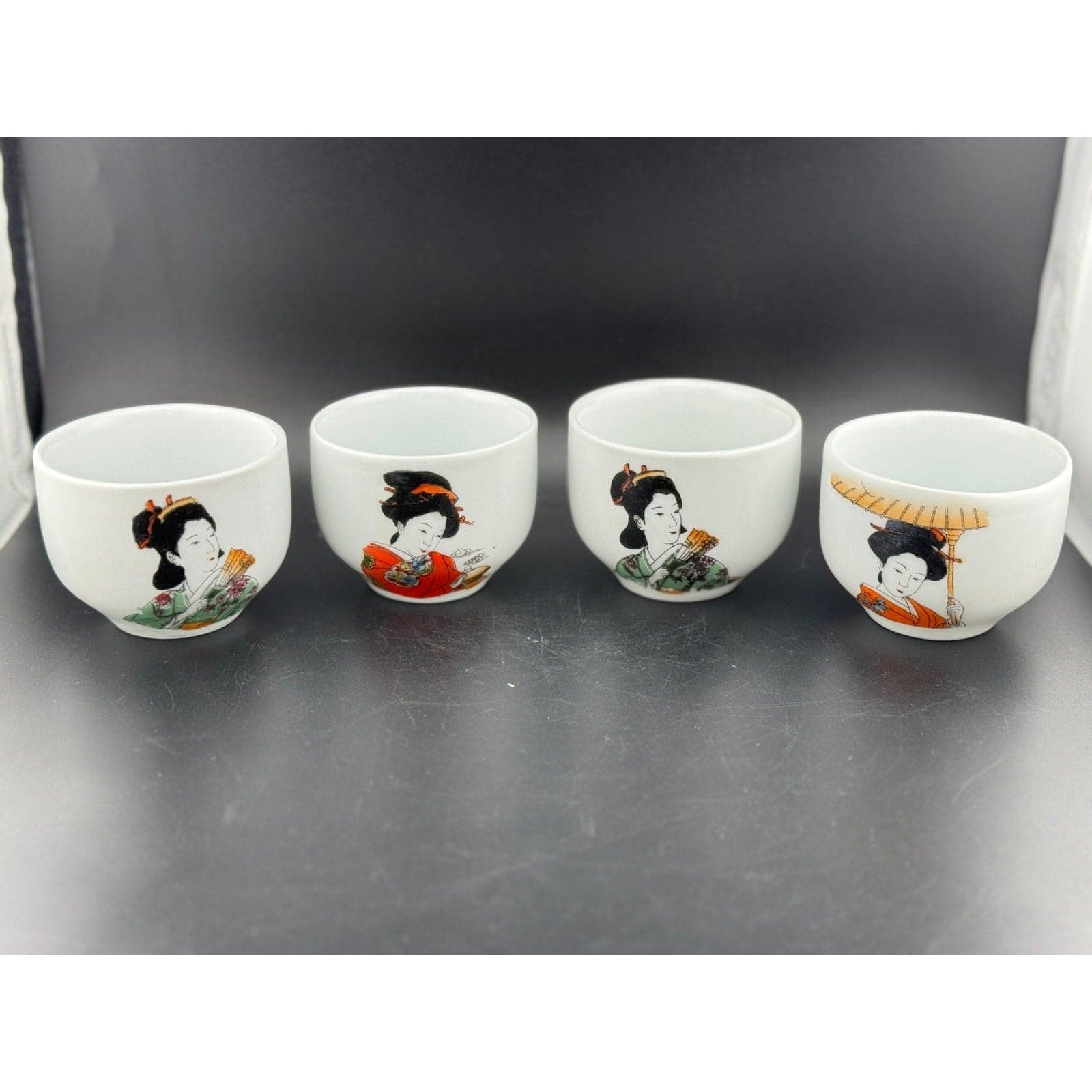 Geisha Tea Set - Teapot with Four Cups - Thumbnail 7