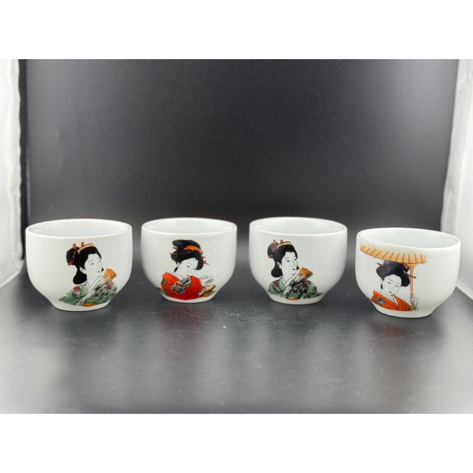 Geisha Tea Set - Teapot with Four Cups - Thumbnail 8