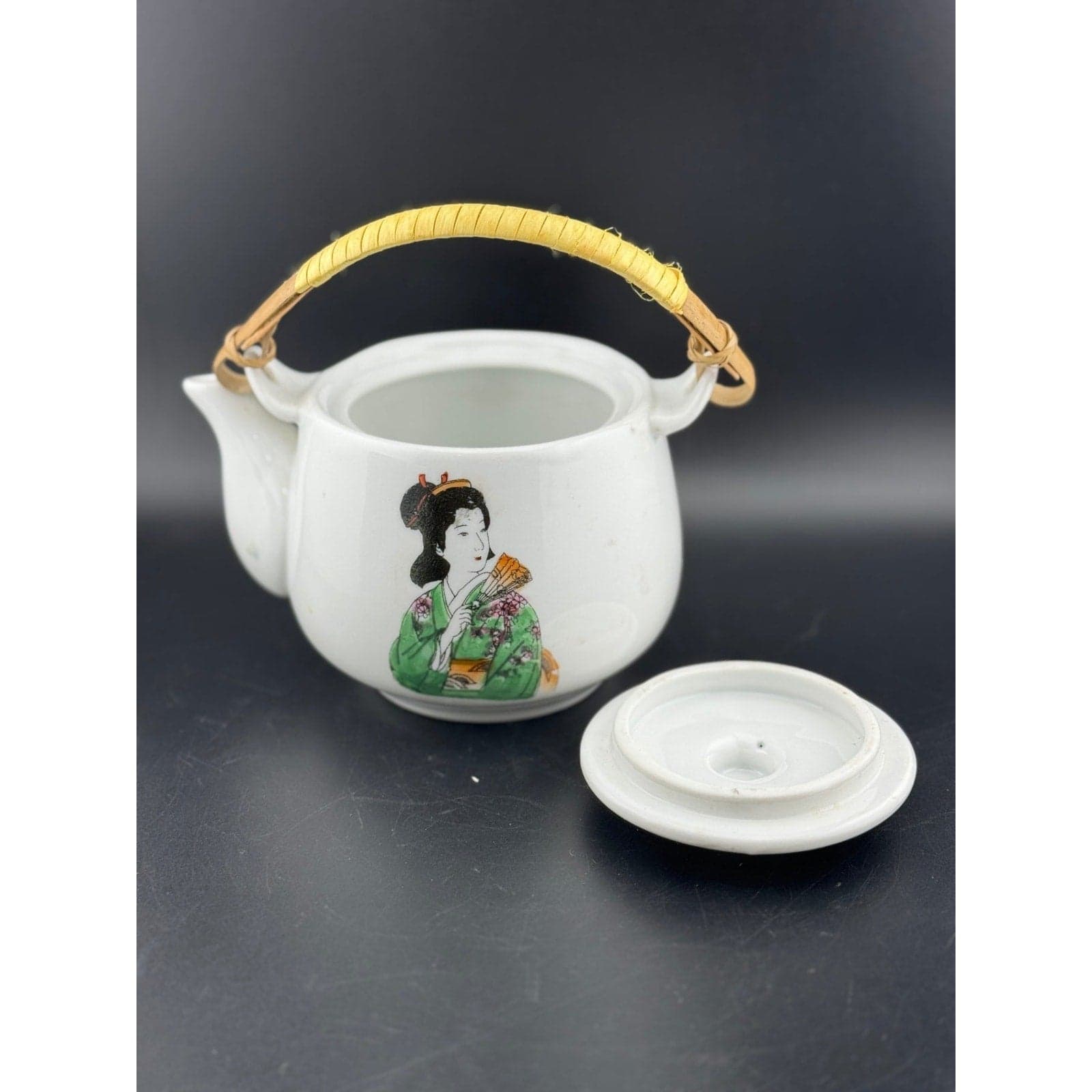 Geisha Tea Set - Teapot with Four Cups - Thumbnail 4