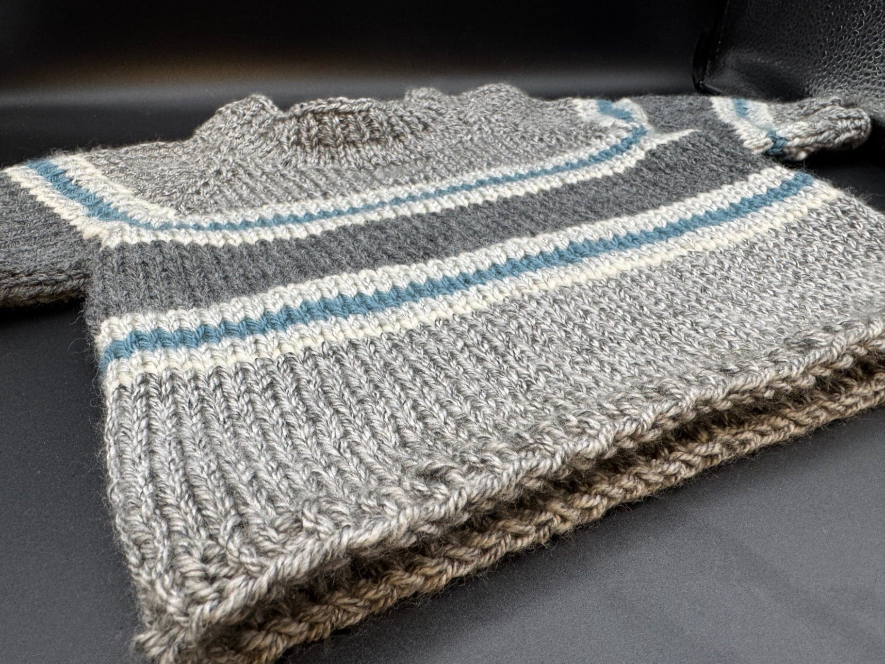 Handmade Gray & Blue Baby Sweater - Thumbnail 8