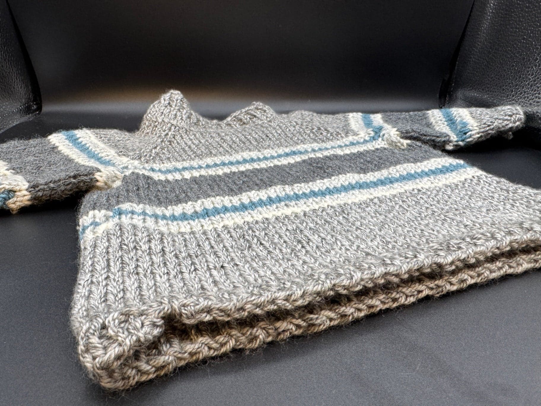 Handmade Gray & Blue Baby Sweater - Thumbnail 7