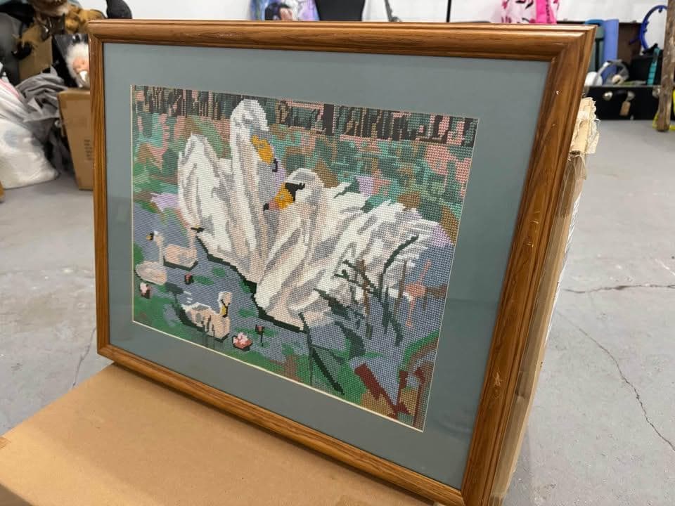Swans Needlepoint - Thumbnail 2