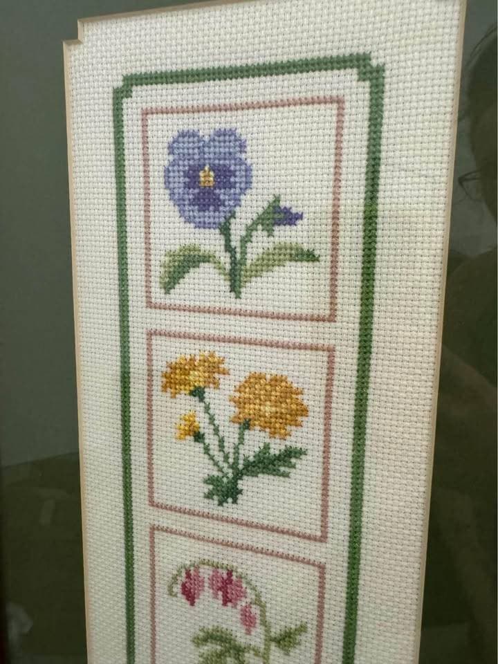 Spring Flowers Cross Stitch - Thumbnail 3