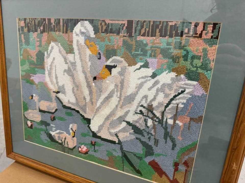 Swans Needlepoint - Thumbnail 3