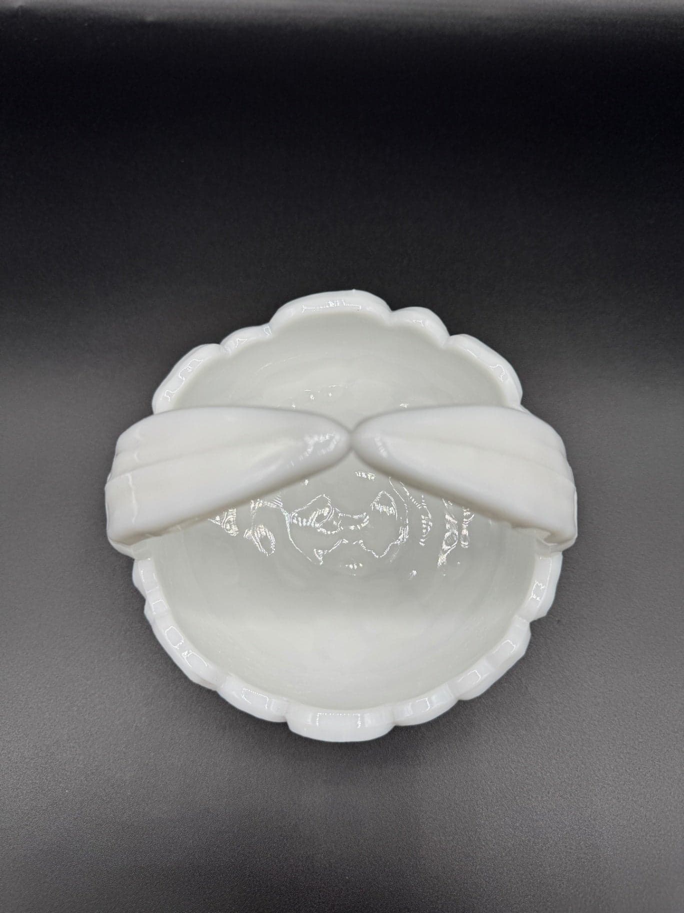 Dogwood Milk Glass Basket - Thumbnail 5