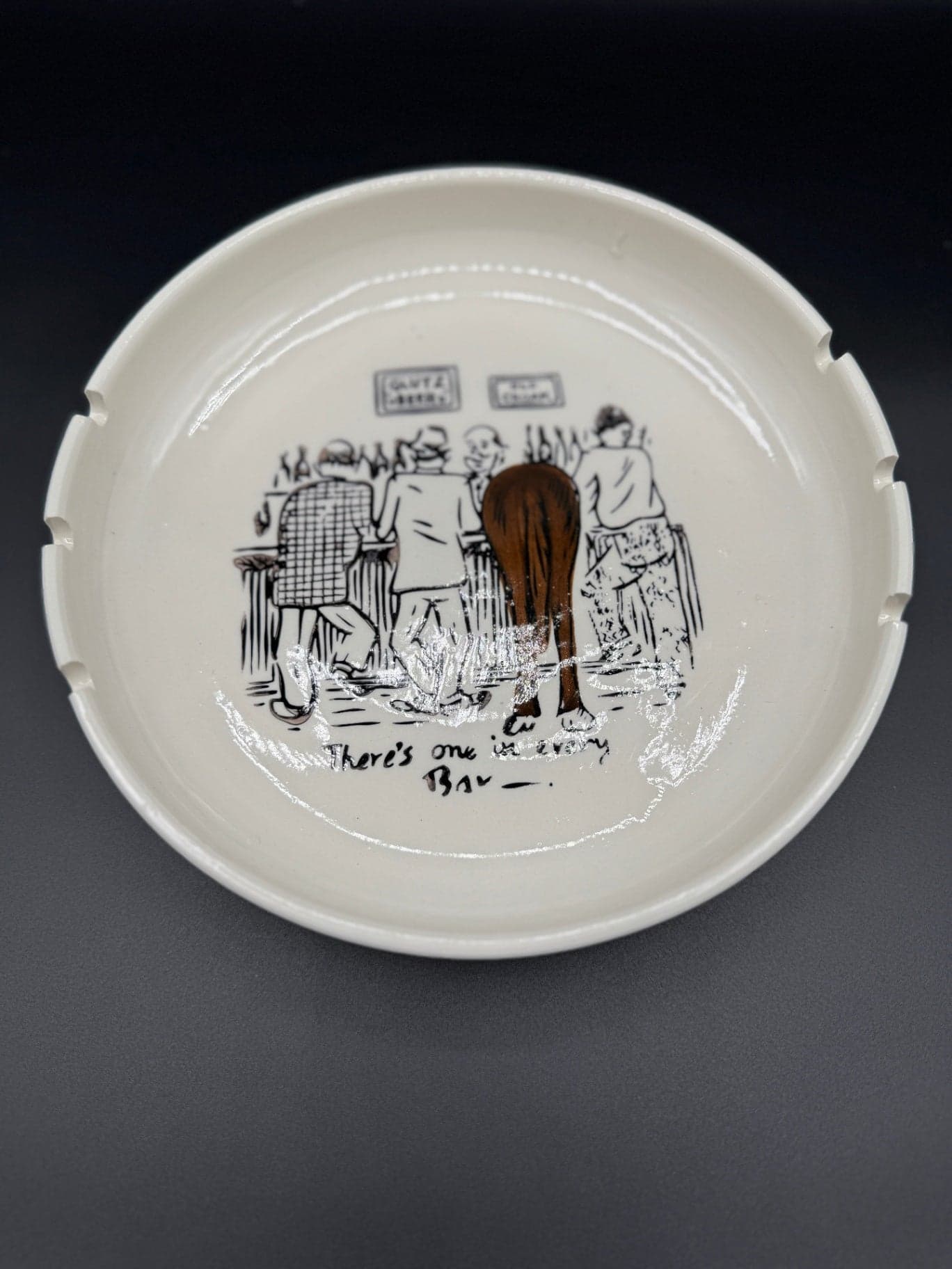 "One in every bar" Ashtray - Image 1