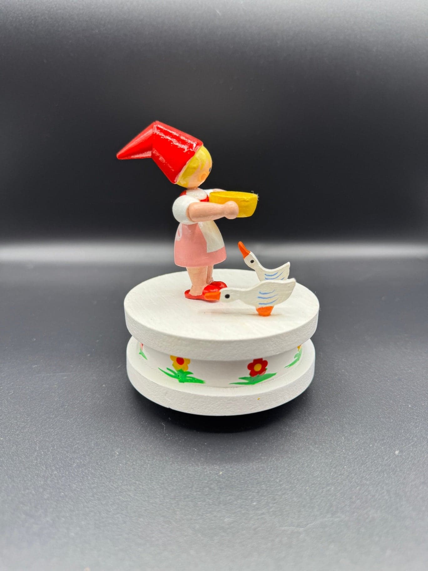 Girl w/Geese Folk Music Box - Thumbnail 2