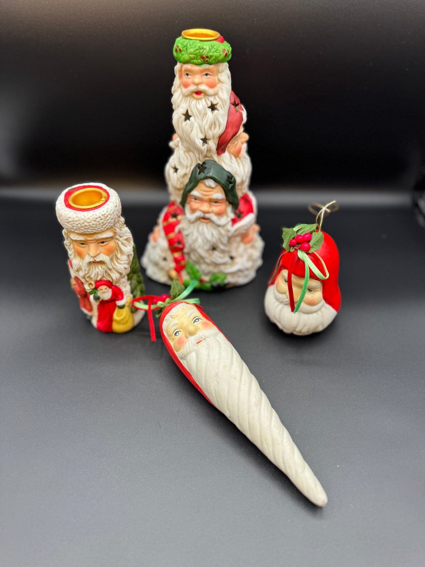 Santa Décor Lot - 4 pieces - Image 1