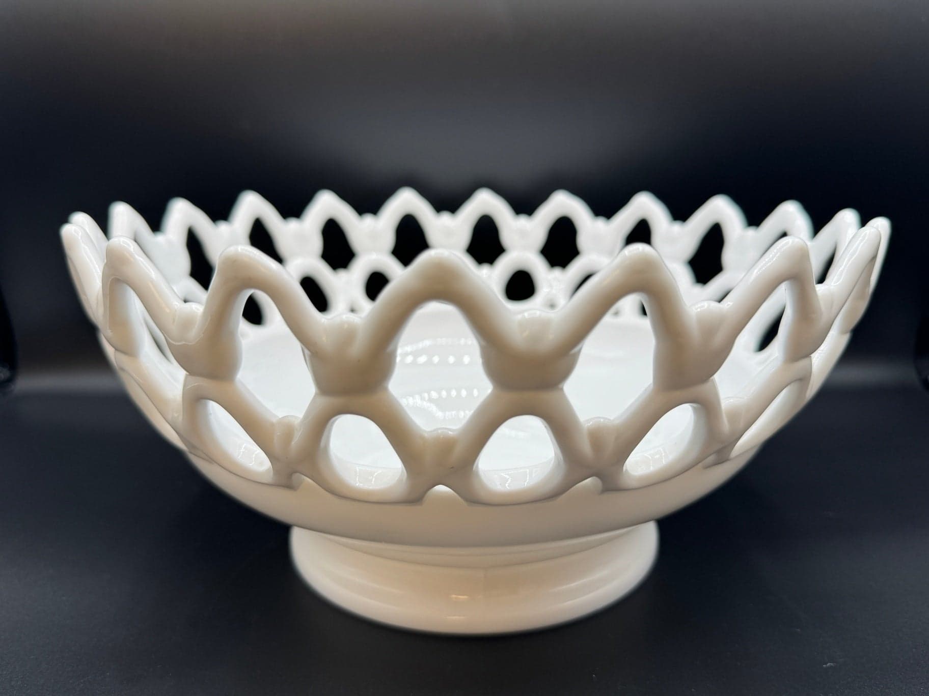 Westmoreland White Glass Bowl - Thumbnail 4