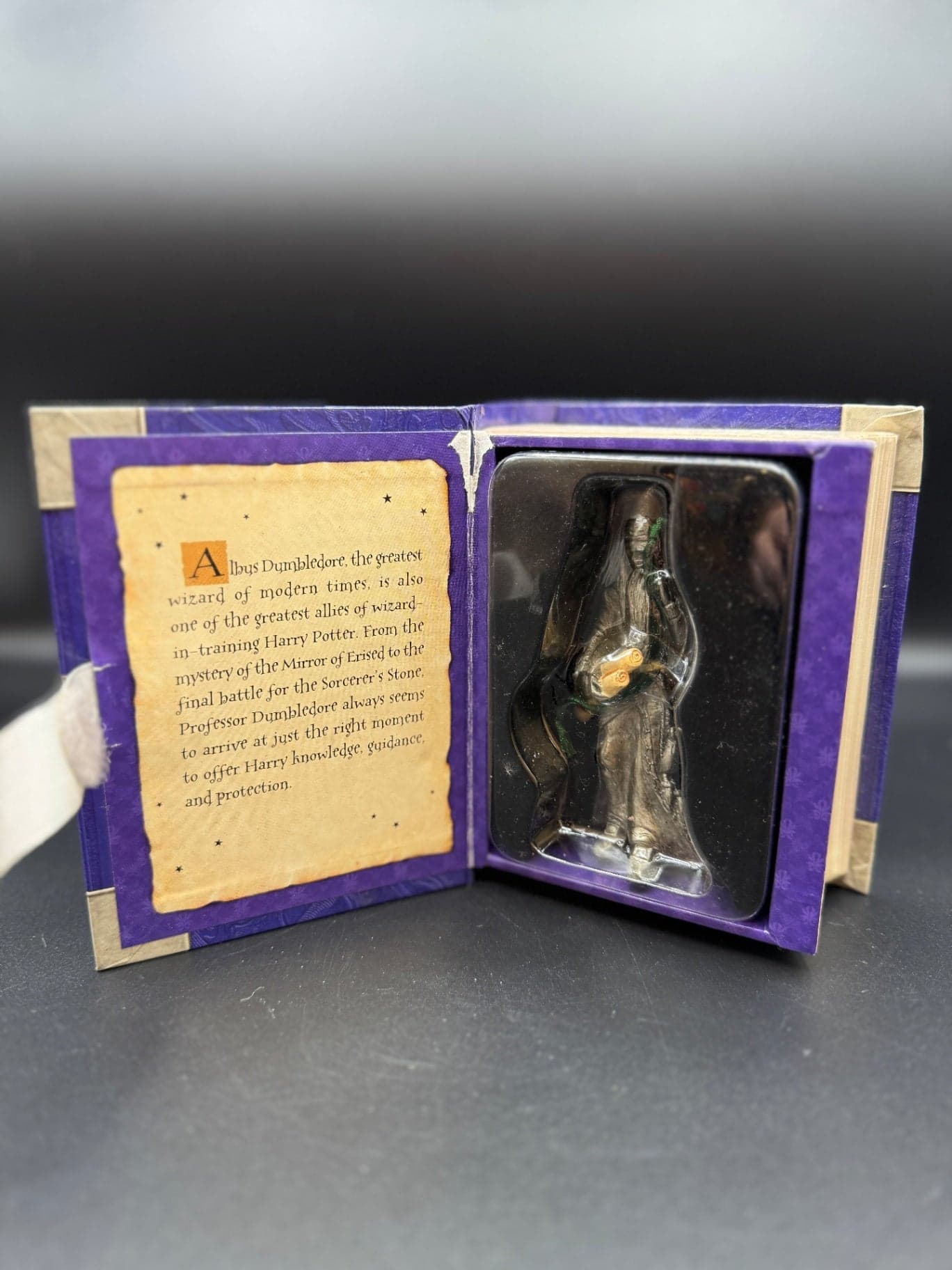 Hallmark Prof. Dumbledore Ornament - Thumbnail 5
