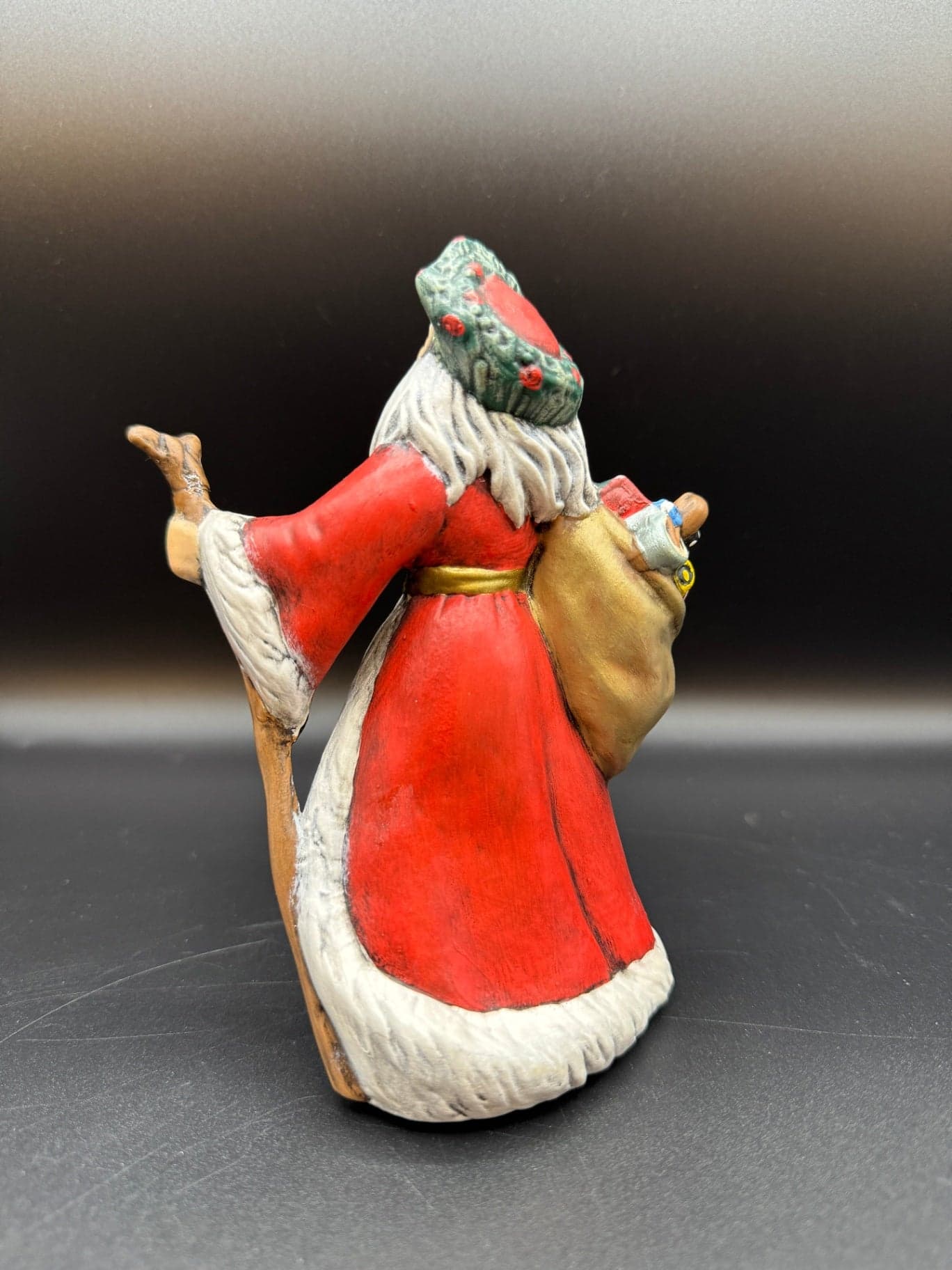 Old World Santa - Thumbnail 4
