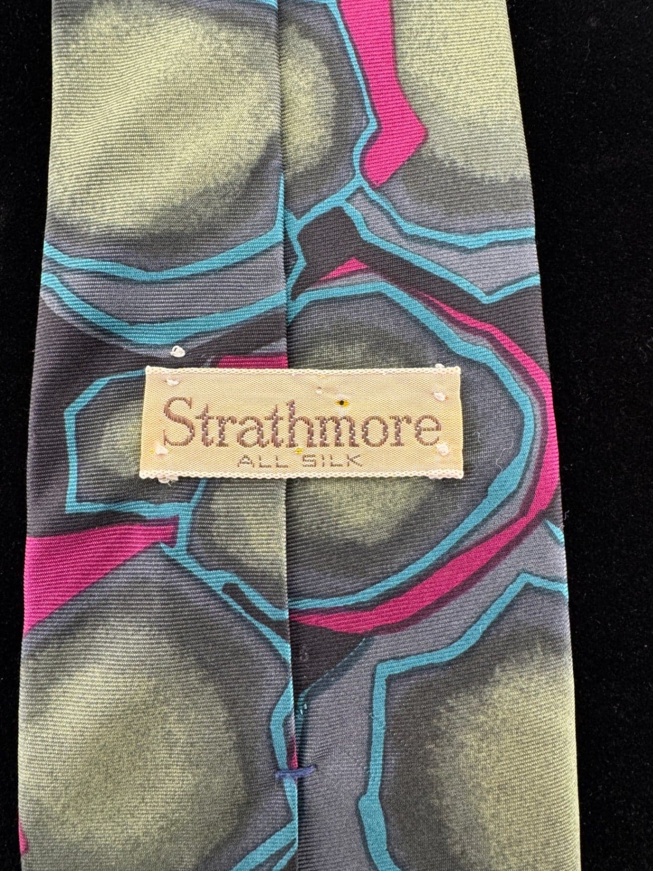 Vintage Strathmore Necktie - Thumbnail 5