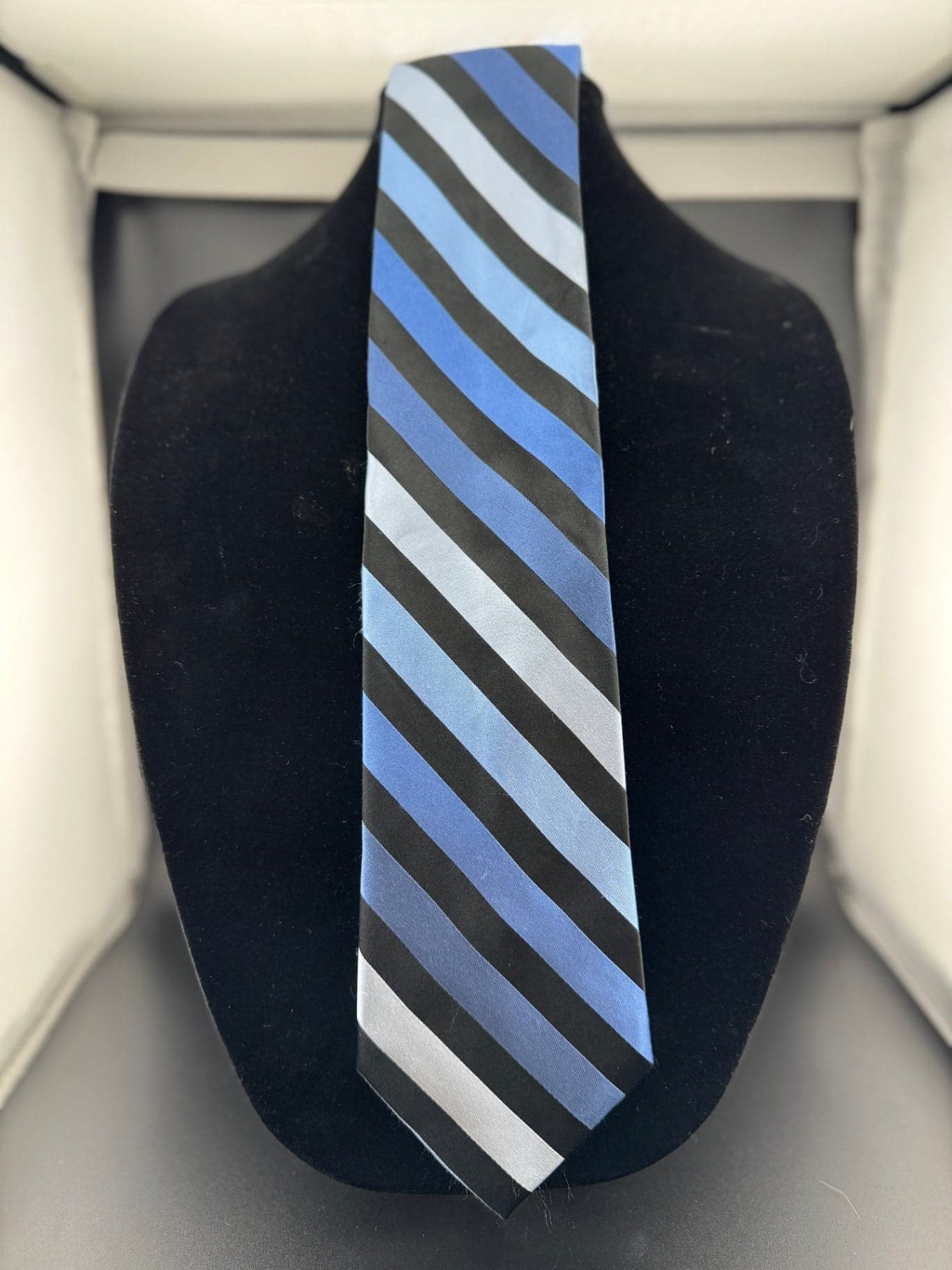 City of London Necktie - Image 1